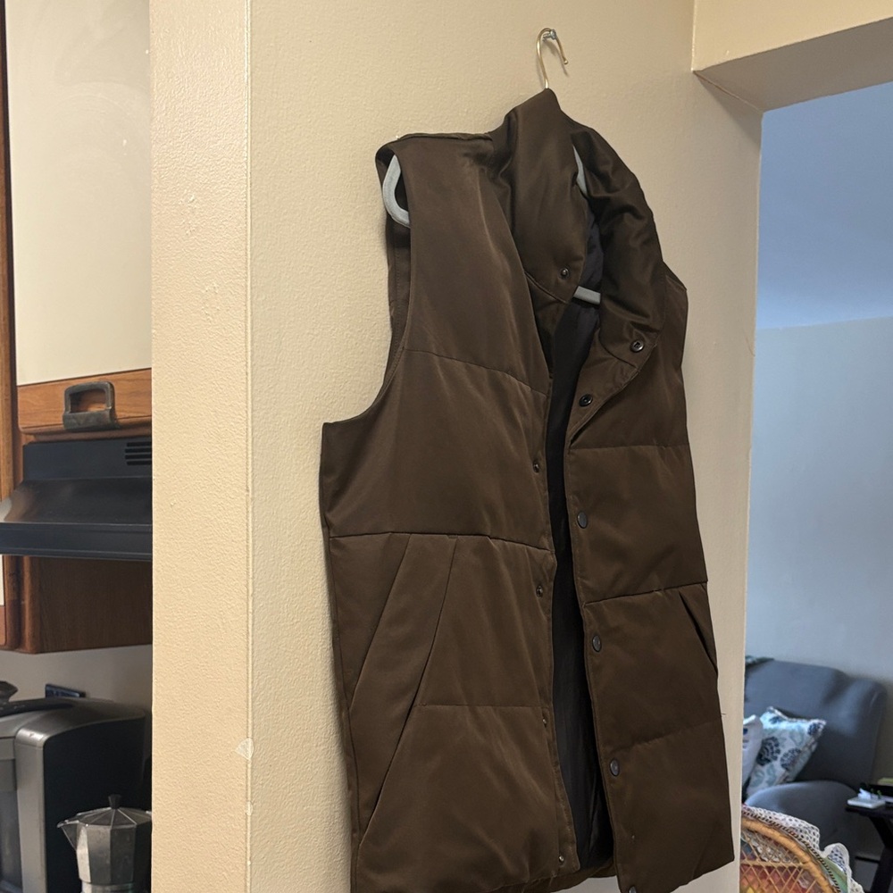 Banana Republic Men's Dark Brown Puffer Jacket - Picture 5 of 5